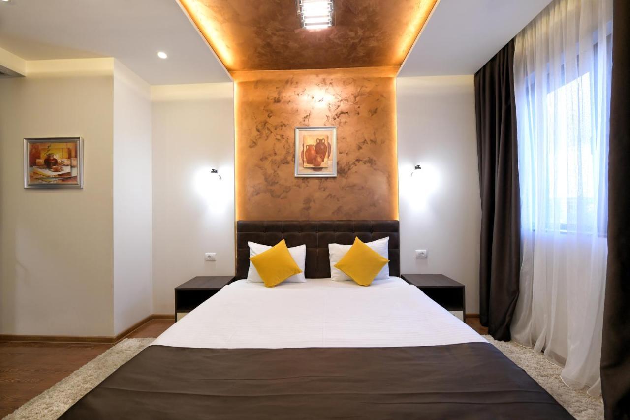 Garnet Hotel & Event Centar 루마 외부 사진