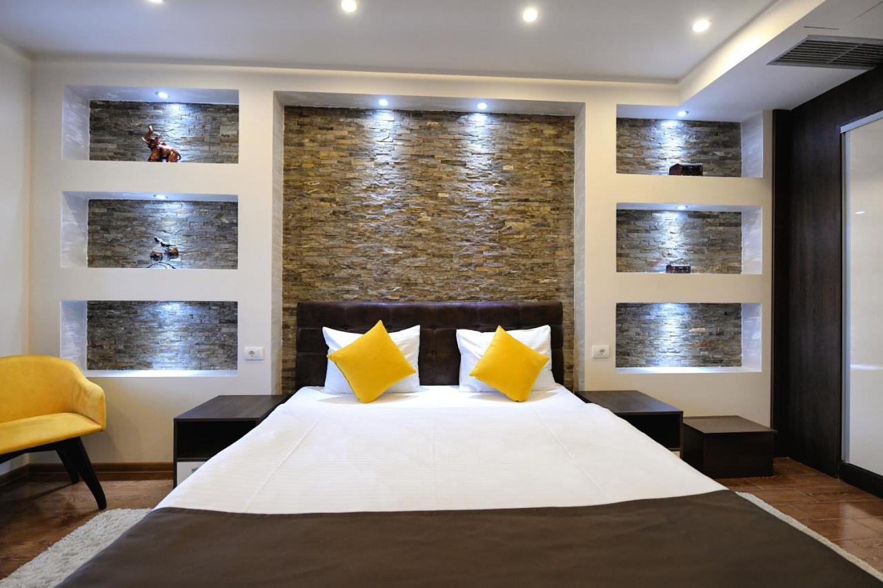 Garnet Hotel & Event Centar 루마 외부 사진