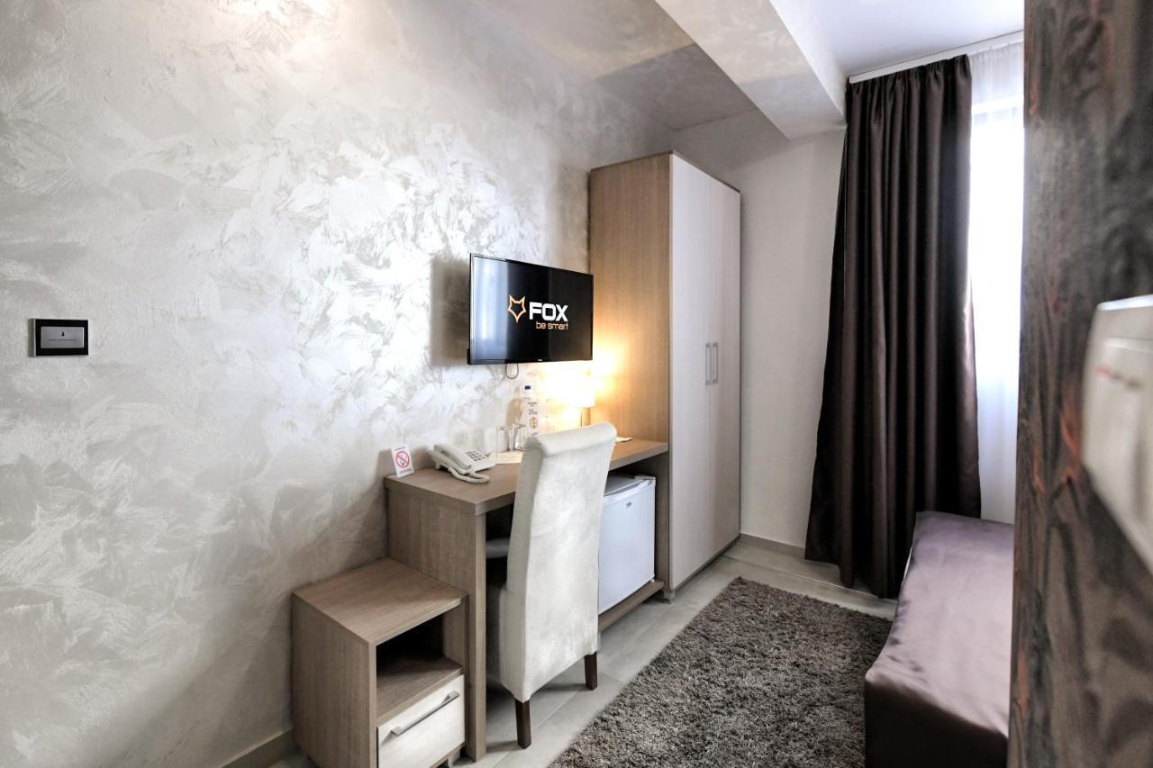 Garnet Hotel & Event Centar 루마 외부 사진