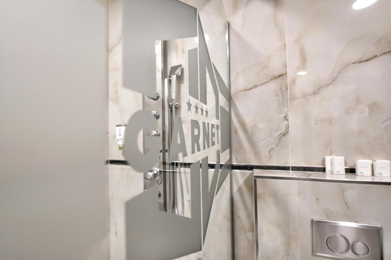 Garnet Hotel & Event Centar 루마 외부 사진