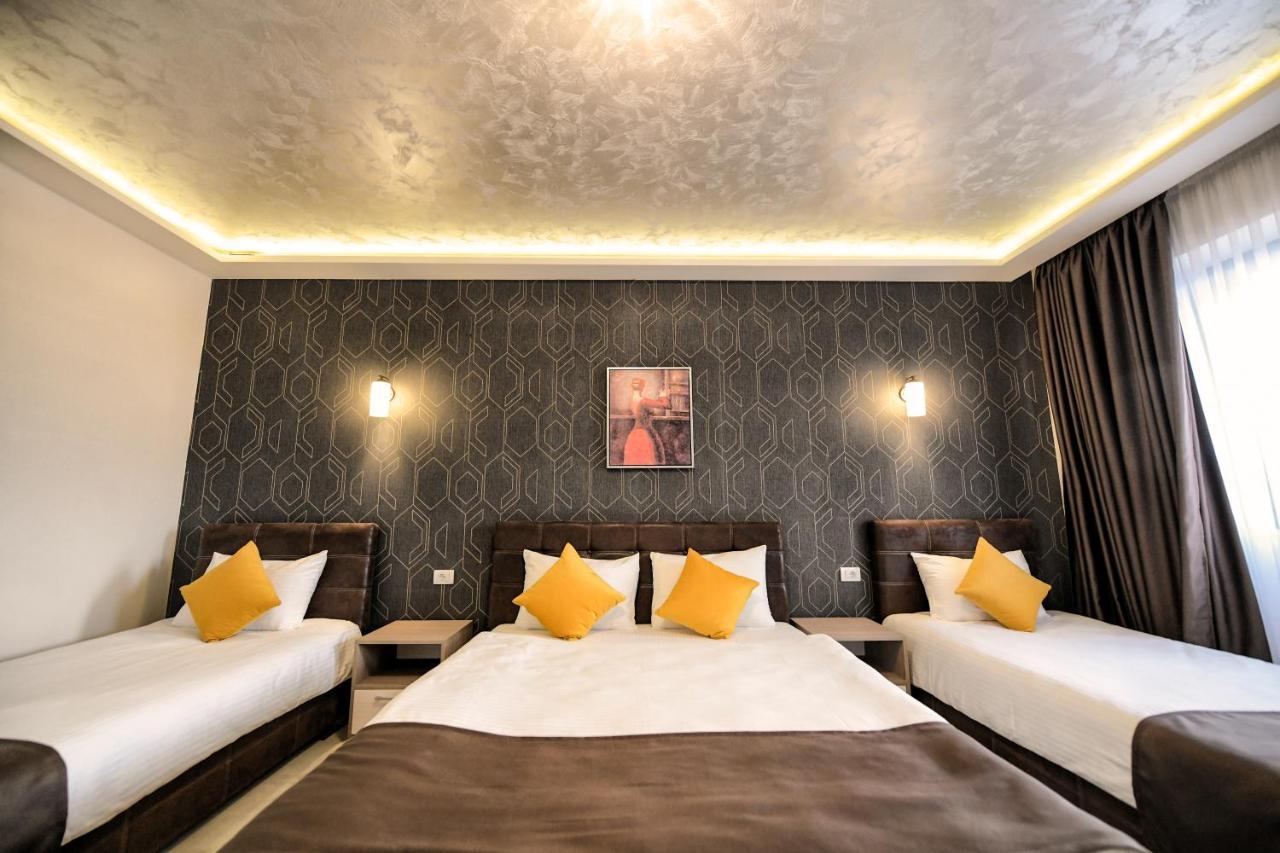Garnet Hotel & Event Centar 루마 외부 사진